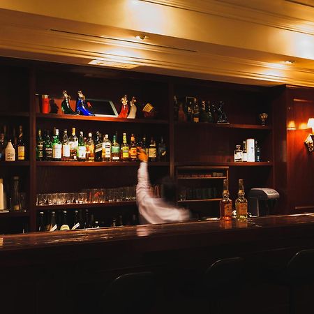 Van Cortlandt Hotel Aira Екстер'єр фото